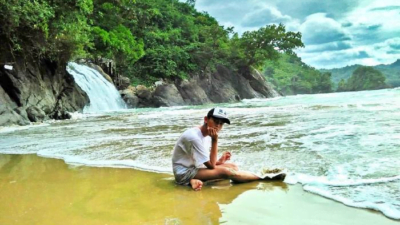 10 Rekomendasi Wisata Pantai Di Malang yang Exsotis